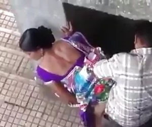 ચુંબન બીપી વીડીયો આપો માટે વિનંતી