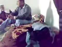 જંતુઓ હંમેશા સેક્સી ત્રીપલ સેકસ બીપી હોય છે
